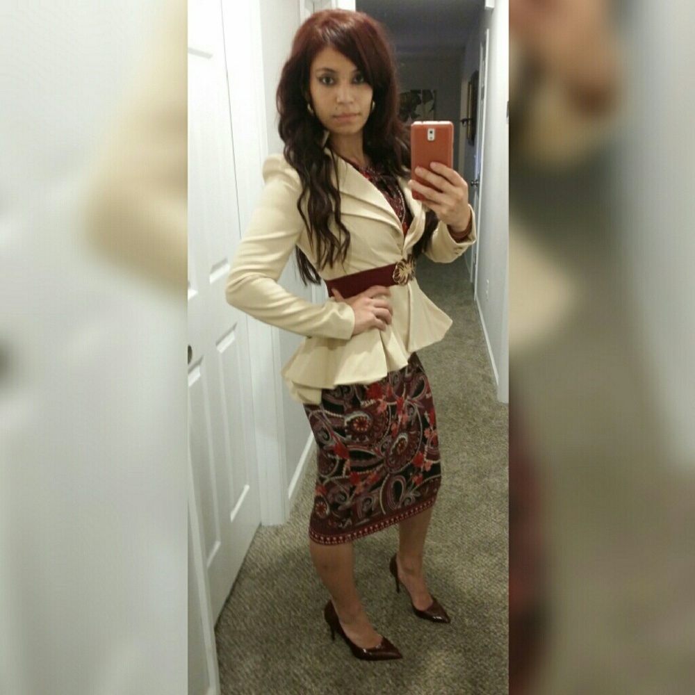 Dress - Picture 2 of 5